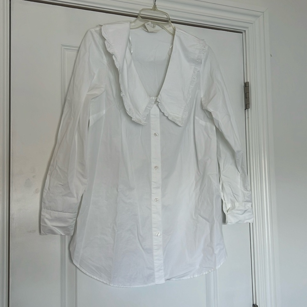 HM WHITE BUTTON DOWN SHIRT